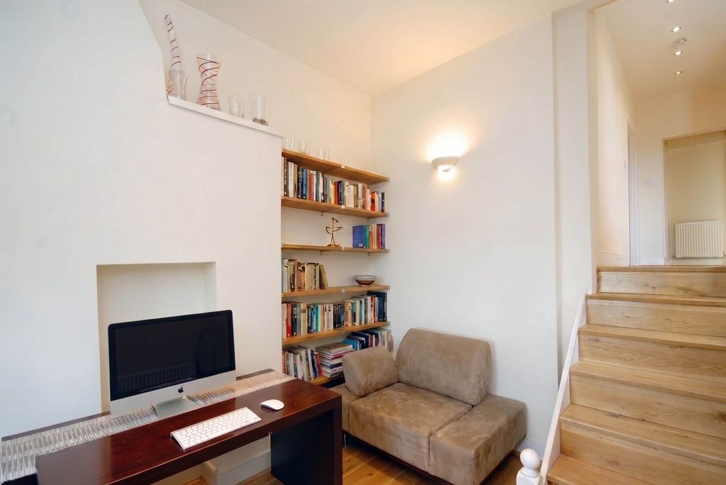 Property photo 1 of 5