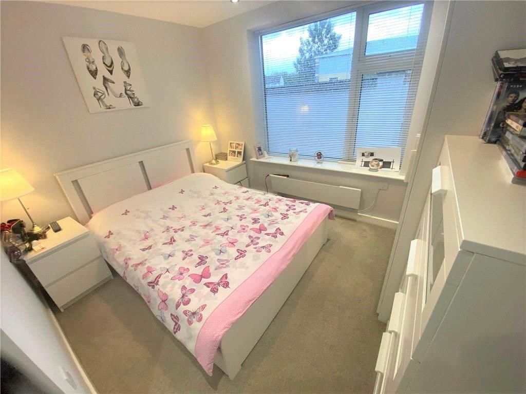 Property photo 3 of 9 Bedroom