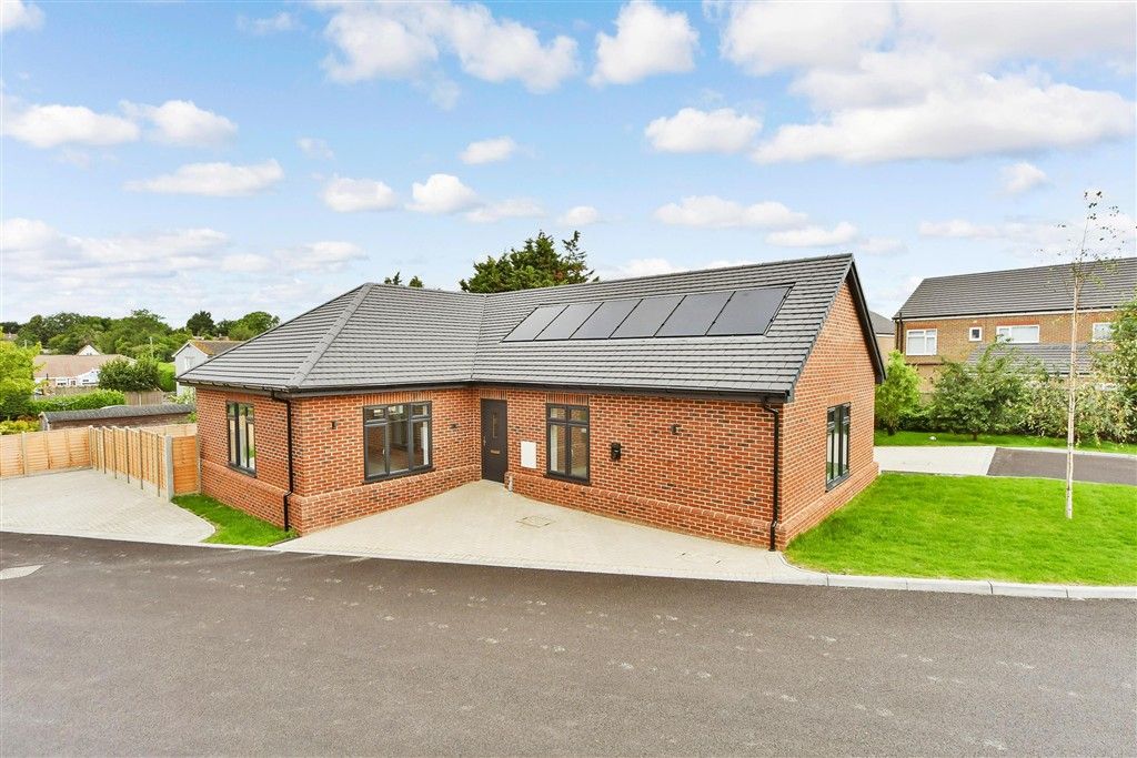 Property photo 1 of 11 External (Web)