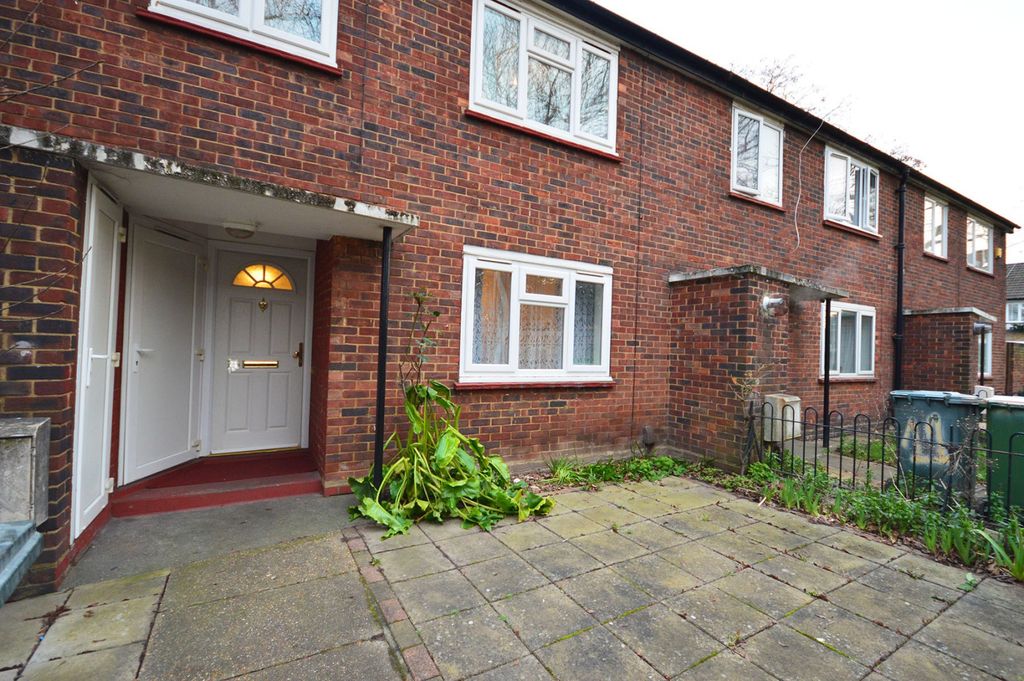 Property photo 1 of 16 4 Bedroom Terraced House To Rent