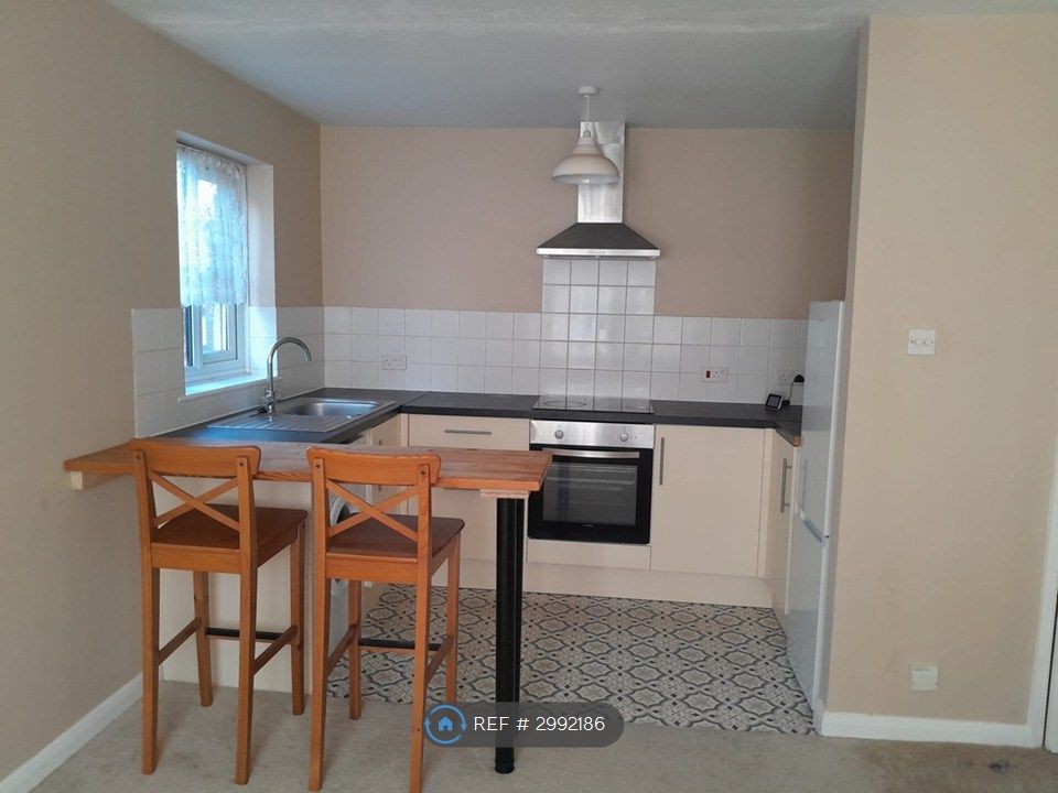 Property photo 3 of 7 Kitchen With Breakfast Bar