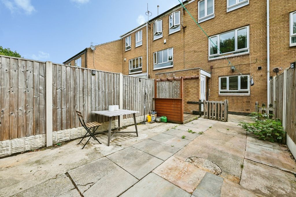 Property photo 2 of 17 Pbox-Img.Jpg