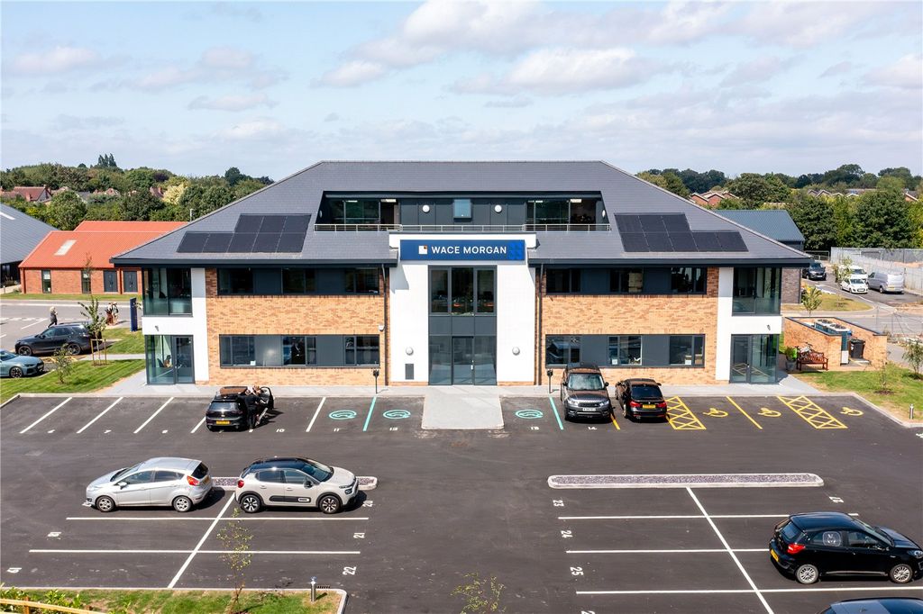 Property photo 1 of 9 Picture No. 10