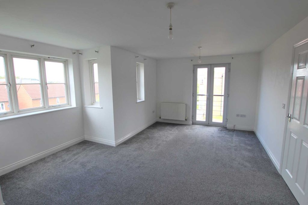 Property photo 2 of 5