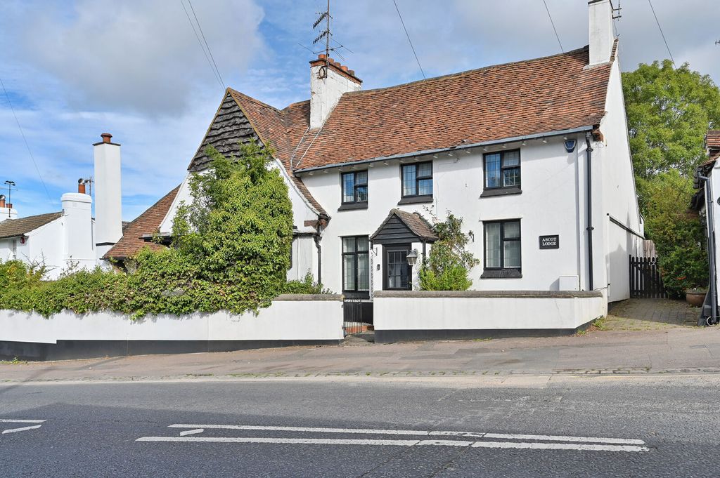 Property photo 1 of 36