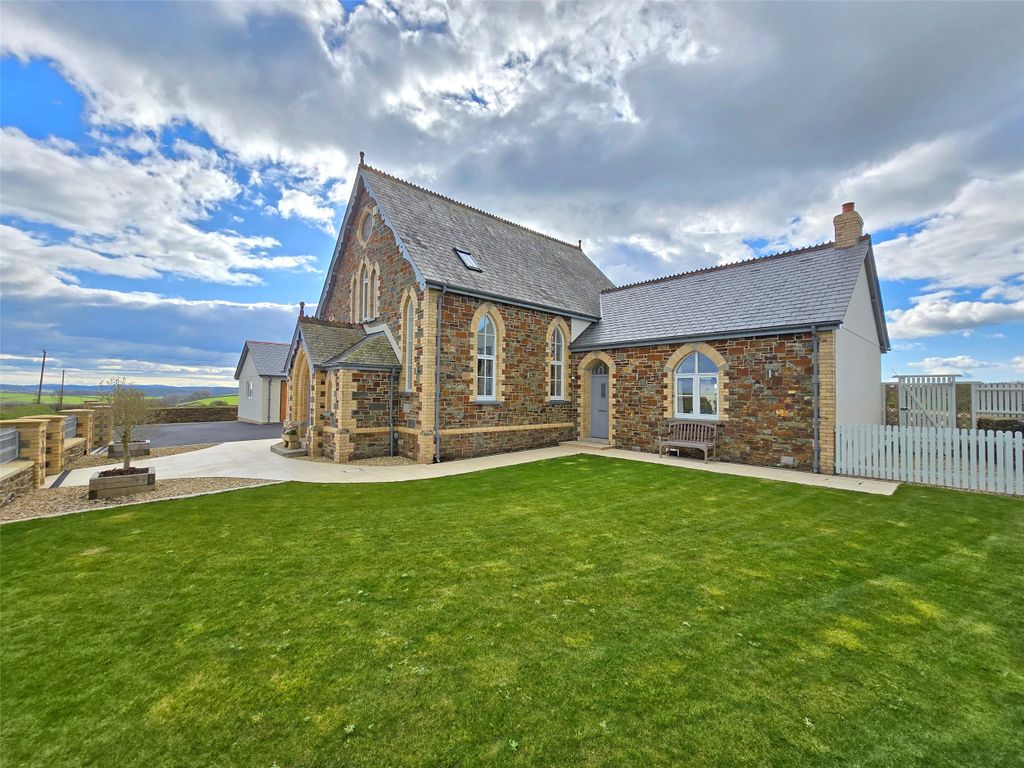 Property photo 1 of 34 Picture No. 01