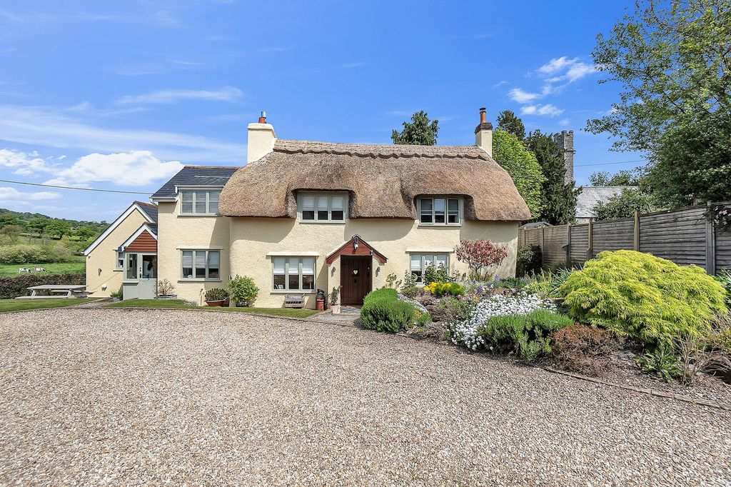 Property photo 1 of 37