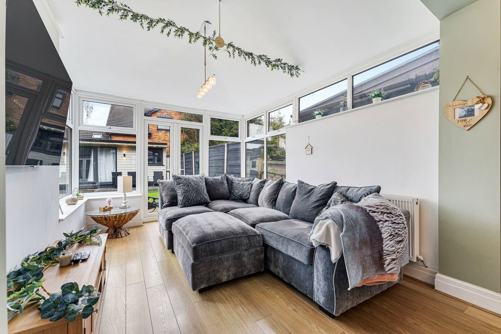 Property photo 3 of 29