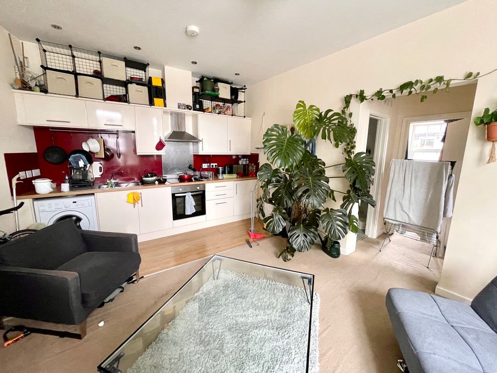 Property photo 2 of 10 Image