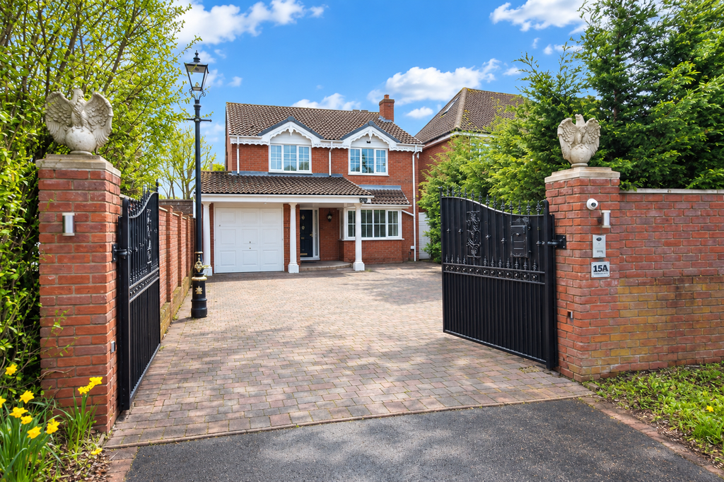 Property photo 1 of 17