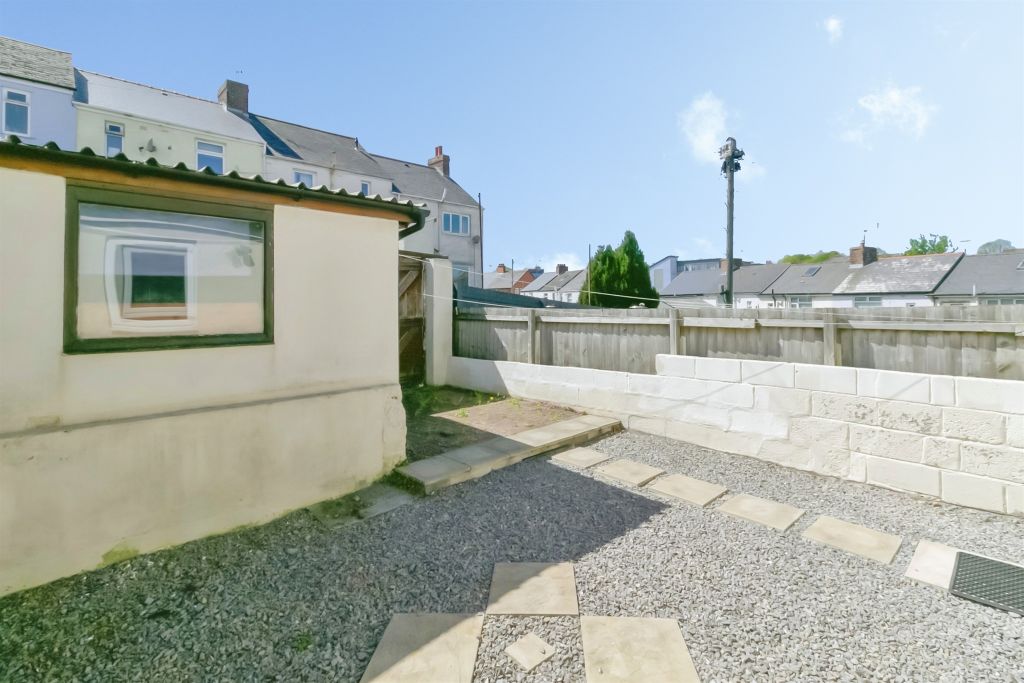 Property photo 3 of 19