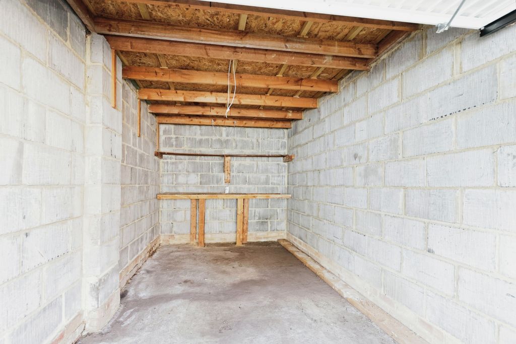 Property photo 3 of 17 Photography