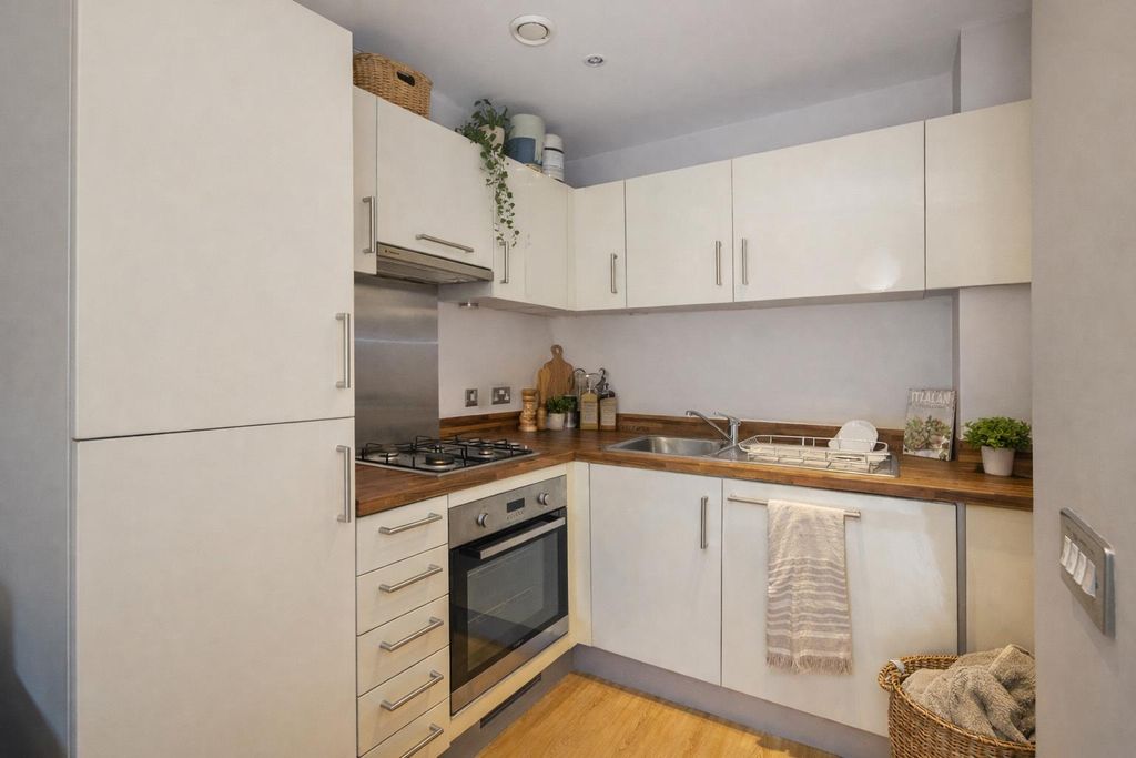 Property photo 3 of 8 8Abe5163-01A6-44Fb-8027-887339558Ec2.Png