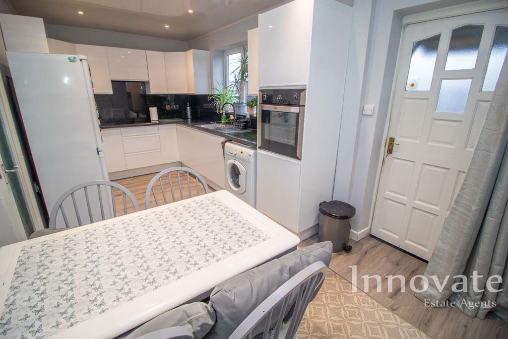 Property photo 3 of 10 Photo 3