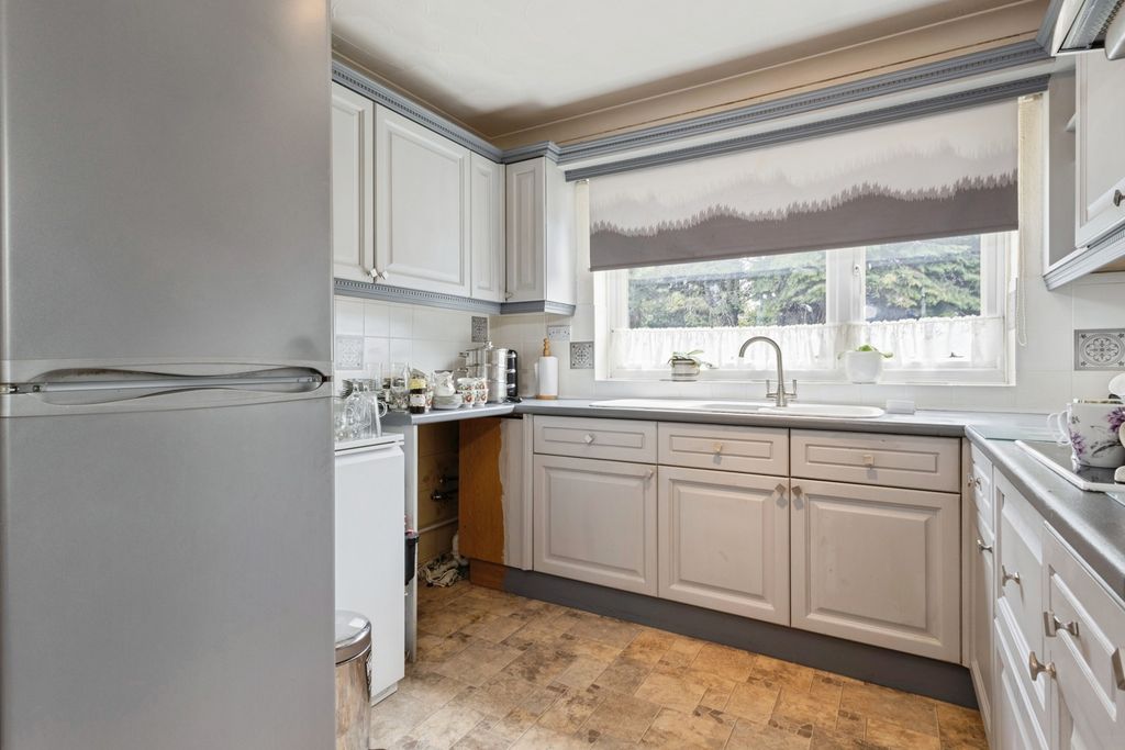 Property photo 3 of 22 Pbox-Img.Jpg