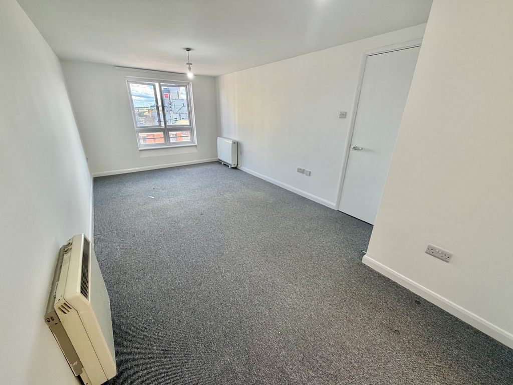 Property photo 3 of 7 Image