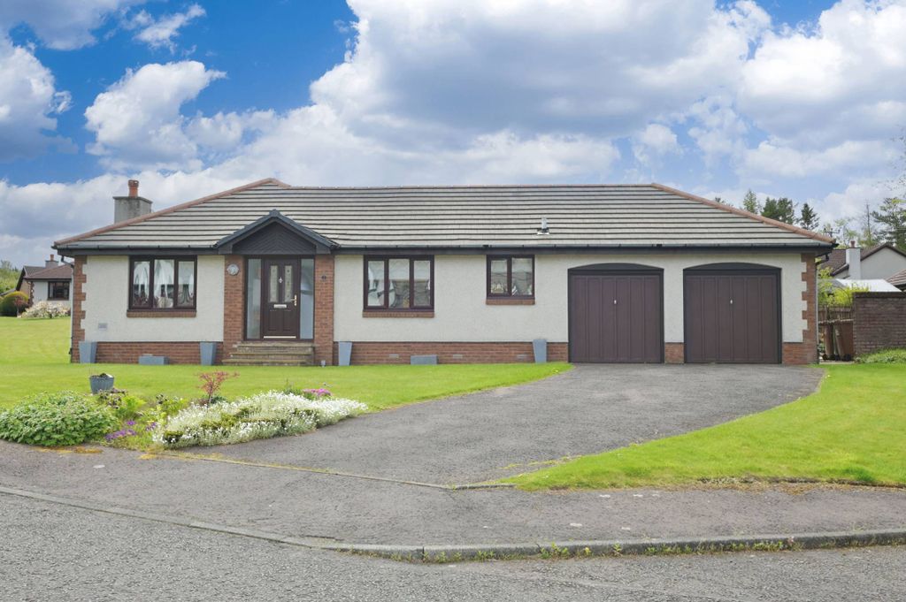 Property photo 1 of 34