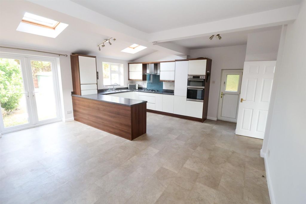 Property photo 3 of 13 12.Jpg