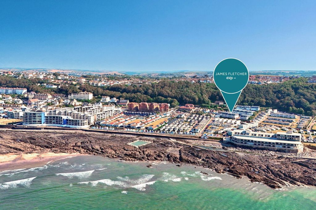 Property photo 3 of 52