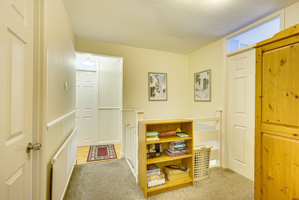 Additional image 32 of 6 bed detached house for saleChestwood Close, Billericay CM12