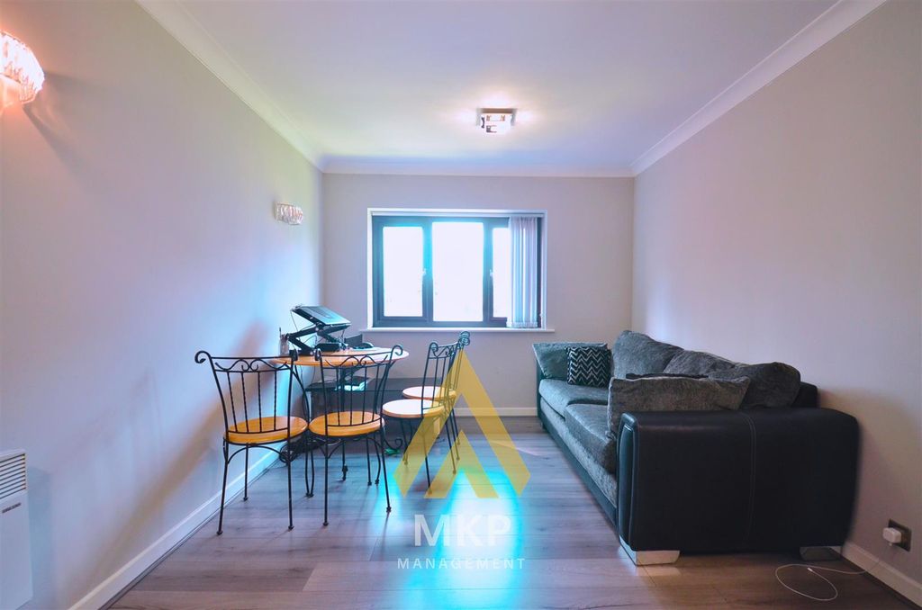 Property photo 1 of 10 1.Png