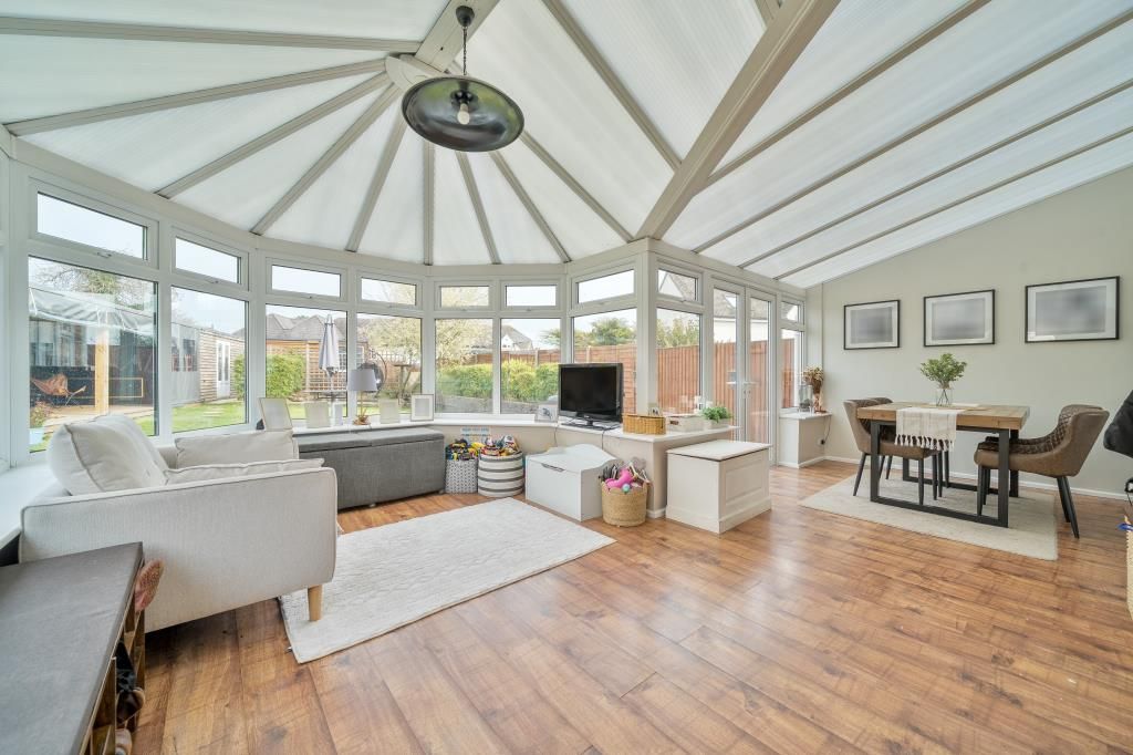 Property photo 3 of 22 Conservatory