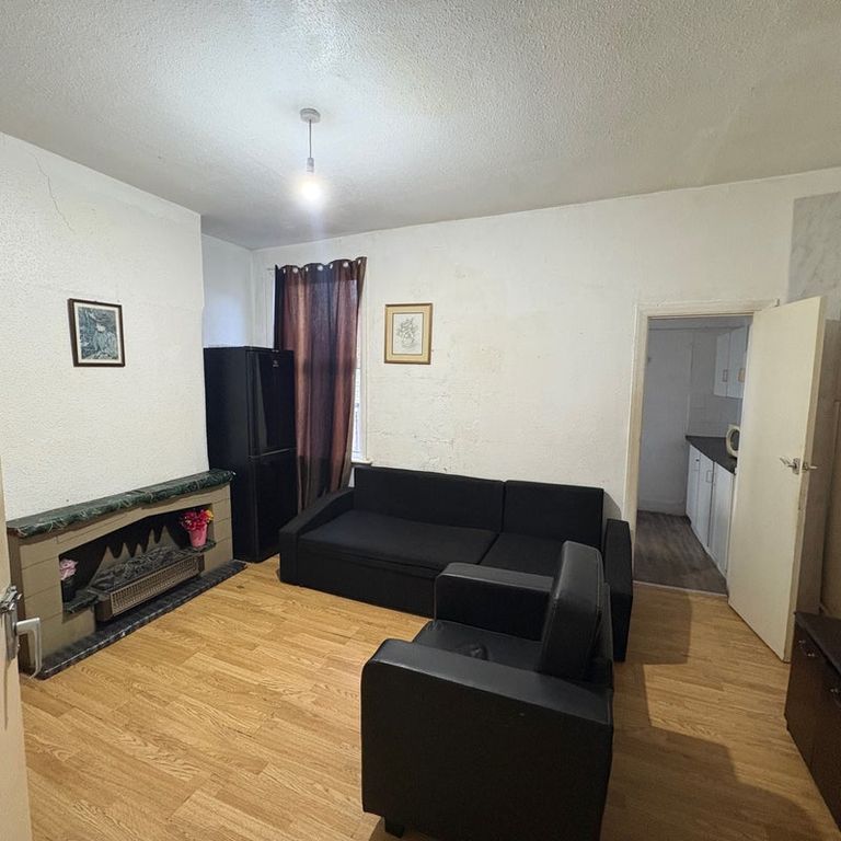 Property photo 2 of 9 Gallery