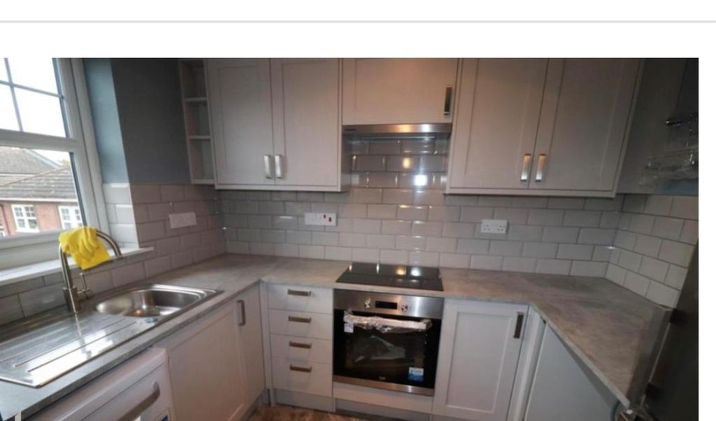 Property photo 3 of 4