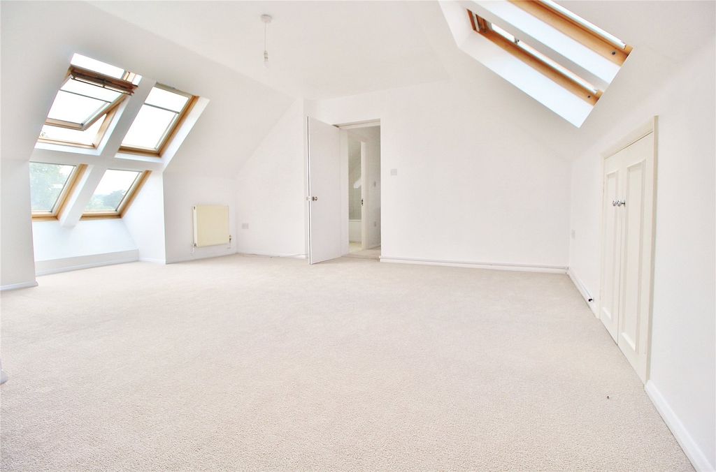 Property photo 2 of 9 Picture No. 07