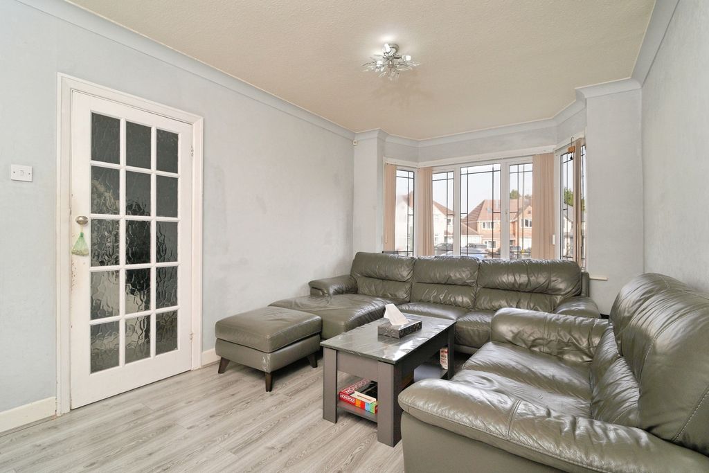 Property photo 3 of 13 Pbox-Img.Jpg