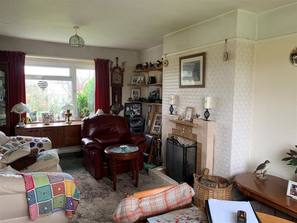 Property photo 3 of 13