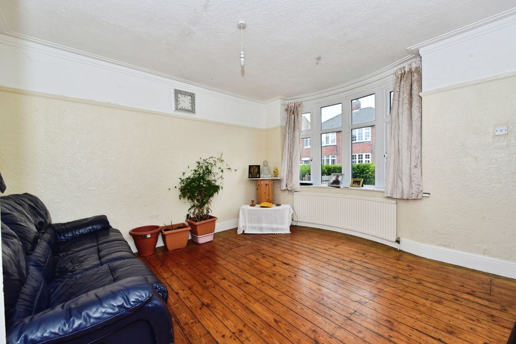 Property photo 3 of 12 Pbox-Img.Jpg