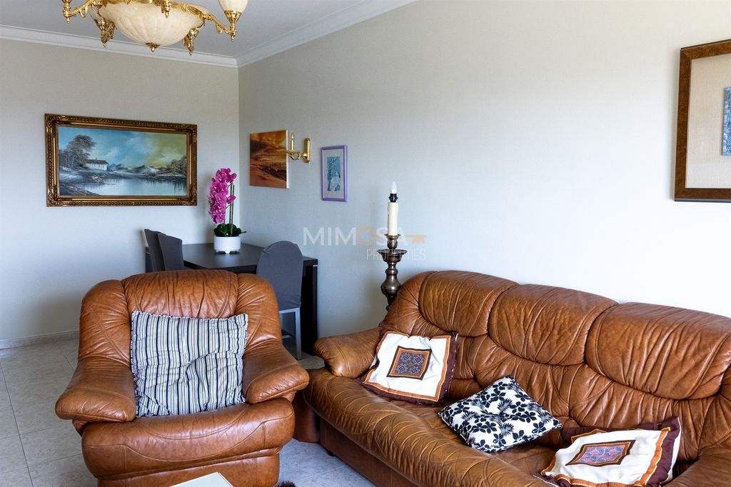 Property photo 3 of 33