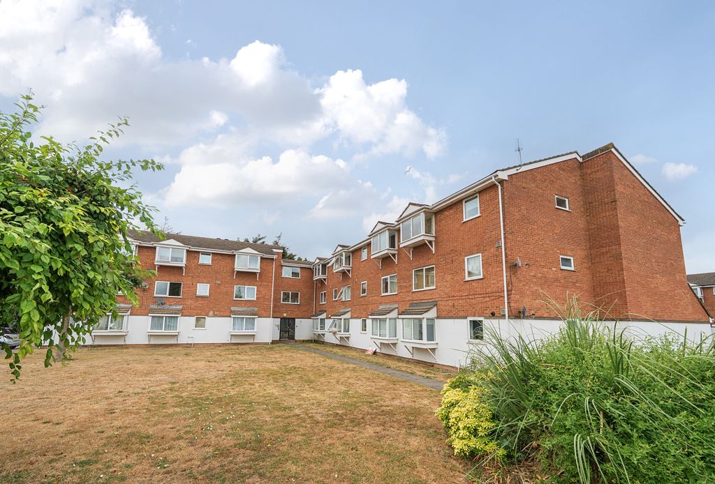Property photo 2 of 9 1319349-2-686588B...