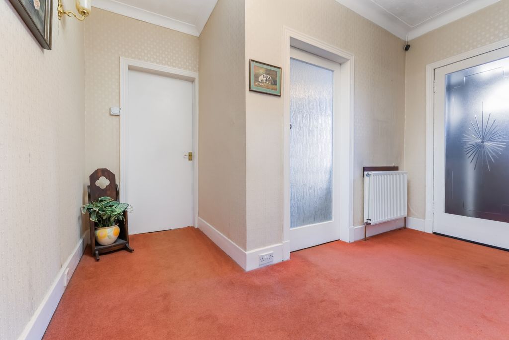 Property photo 3 of 31