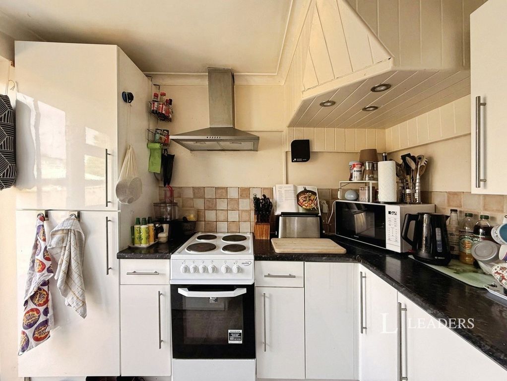 Property photo 2 of 8 Pbox-Img.Jpg