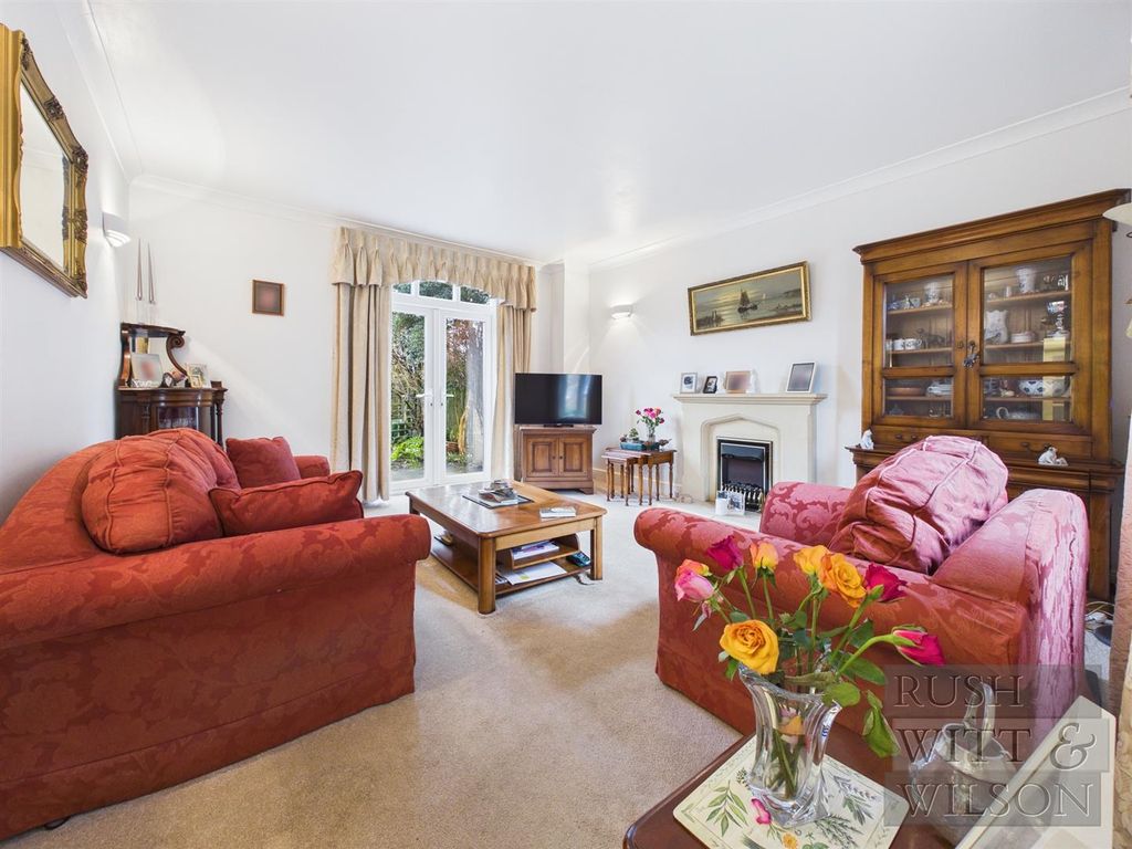 Property photo 2 of 24