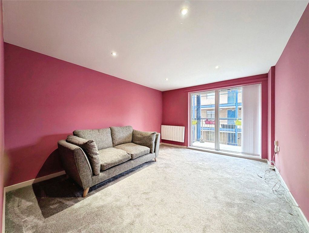 Property photo 2 of 14 Picture No. 35