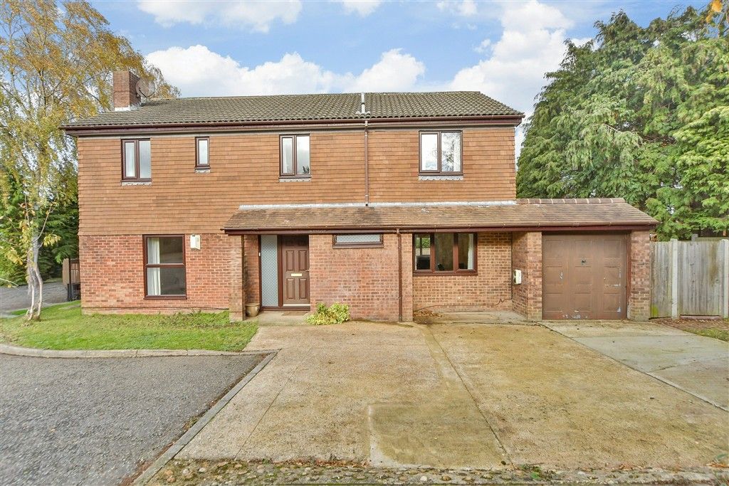 Property photo 1 of 17 External (Web)