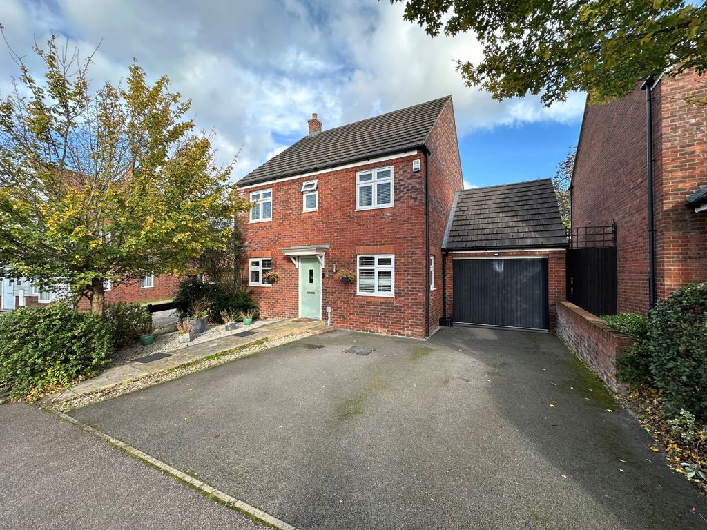 Property photo 1 of 18 4583980