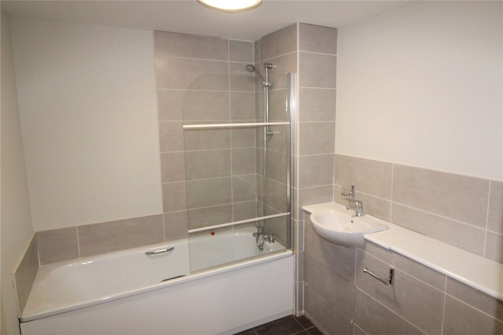 Property photo 3 of 7 Picture No. 02