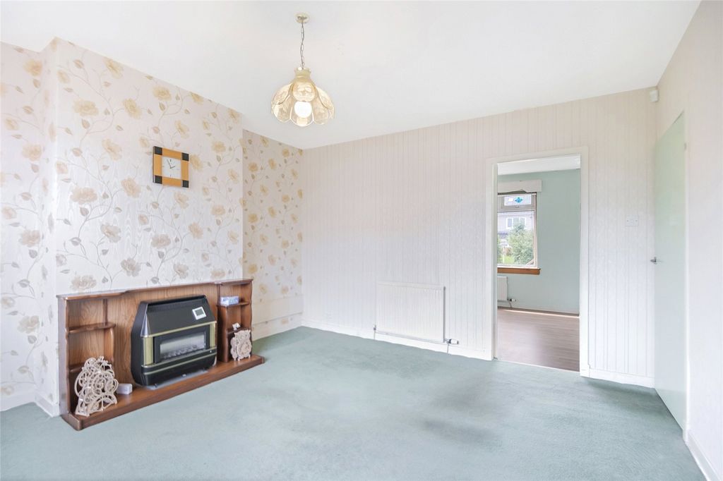 Property photo 3 of 19 Picture No. 06