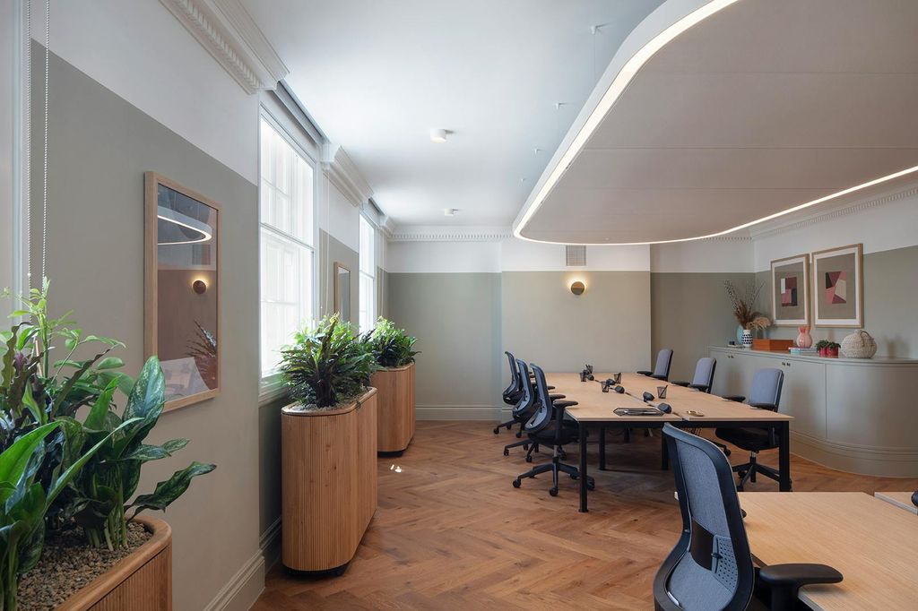 Property photo 2 of 17 253960.Jpg