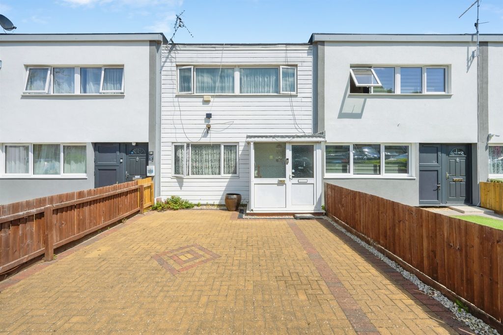 Property photo 1 of 16