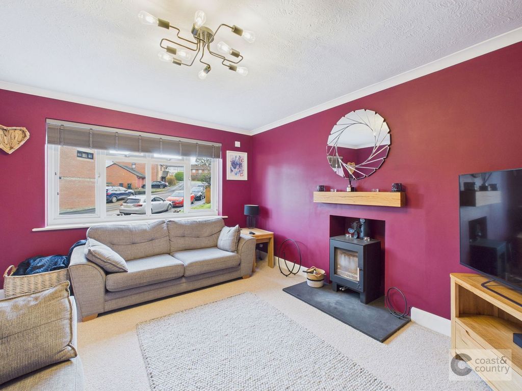 Property photo 2 of 24