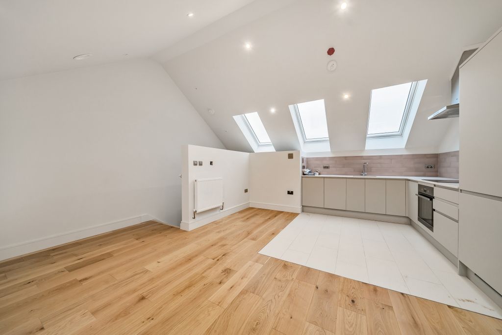 Property photo 2 of 6 1063081 (3)