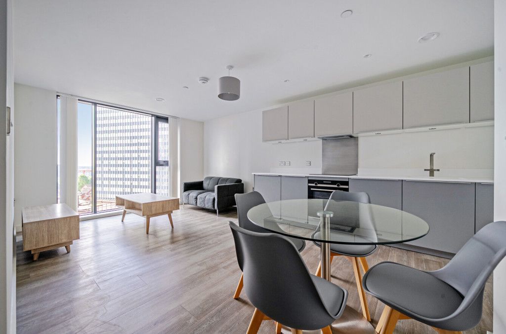 Property photo 2 of 10 7-6819d76E9Cb31-1...