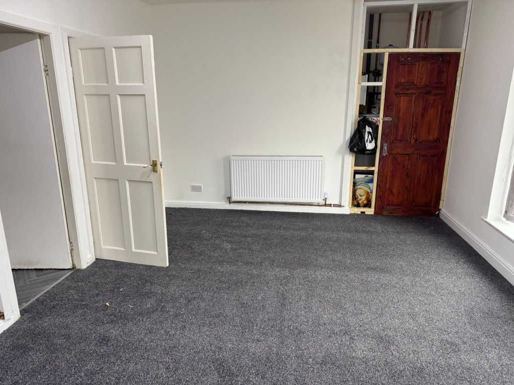 Property photo 3 of 8 Living Room