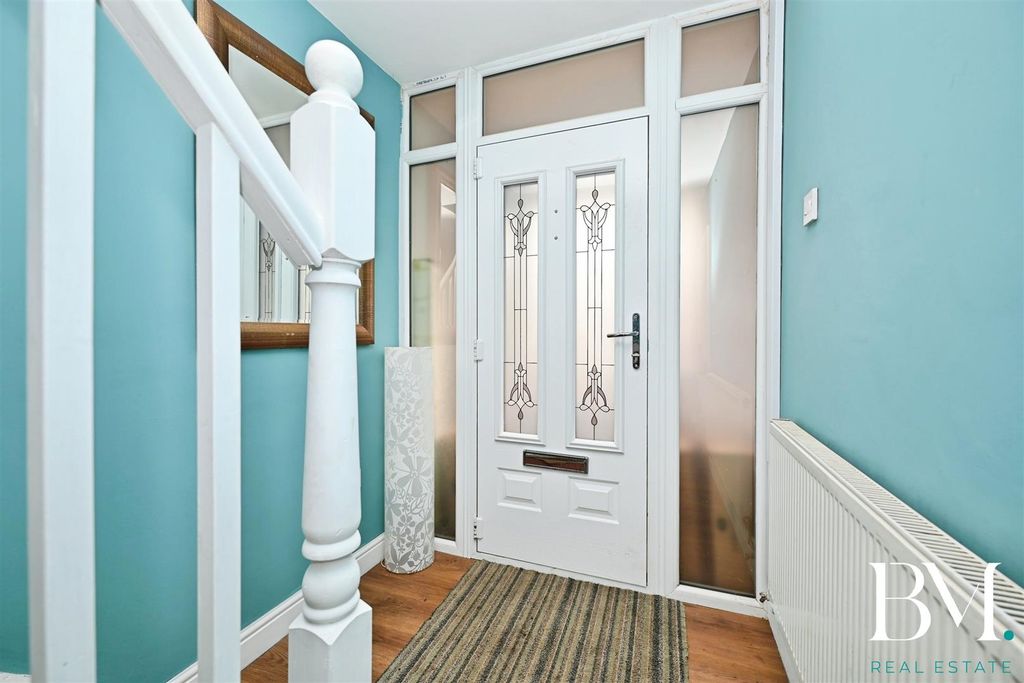 Property photo 3 of 20 Hallway