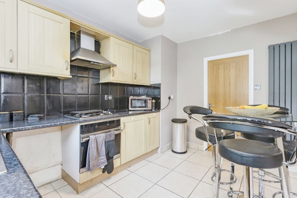 Property photo 2 of 15 Photography